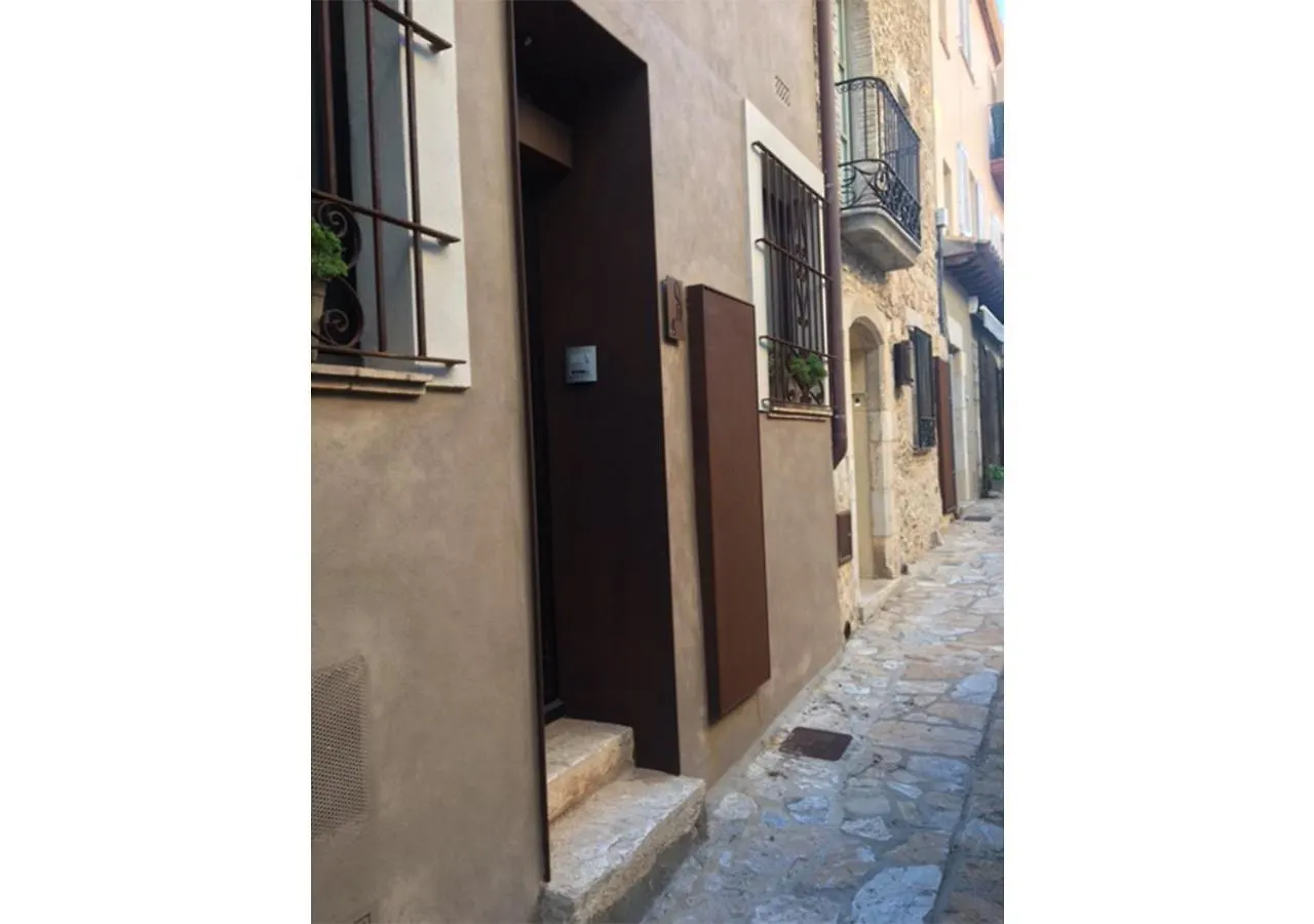 Villa Begur, Mon Amour
